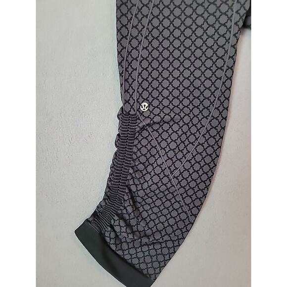 Lululemon Womens In The Flow II Crop Leggings Sz 2 – EUC - Picture 9 of 9